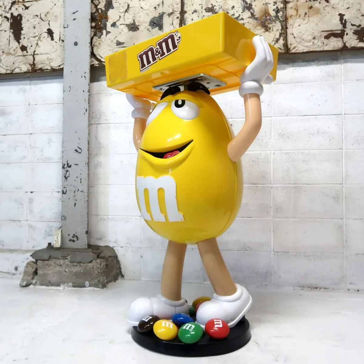 M&M's イエロー 大型 ストアディスプレイ