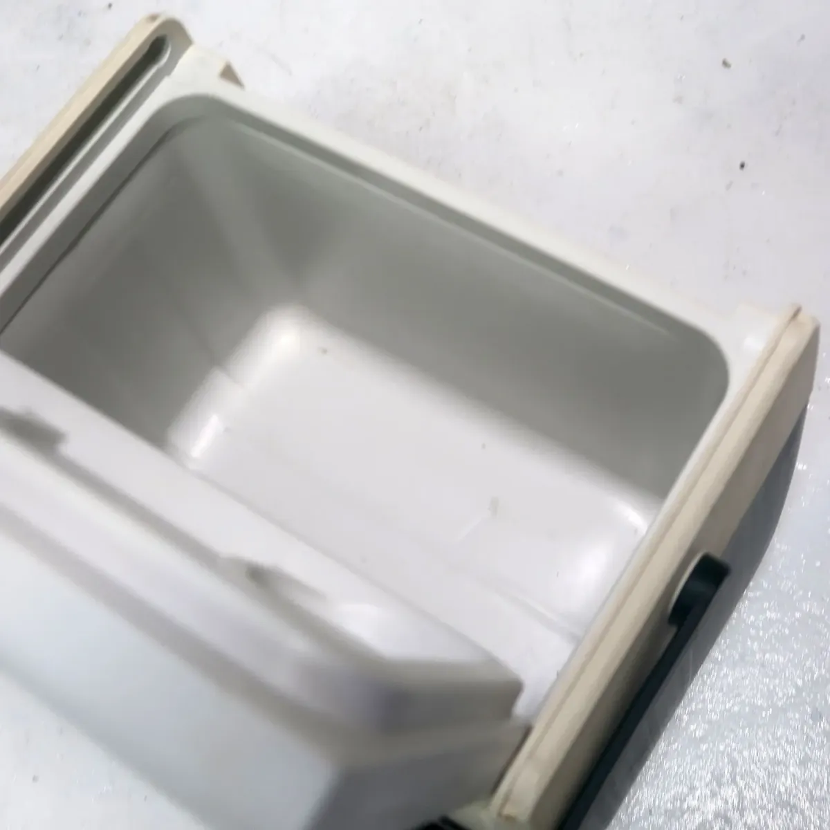 コールマン クーラーボックス FlipLid 10