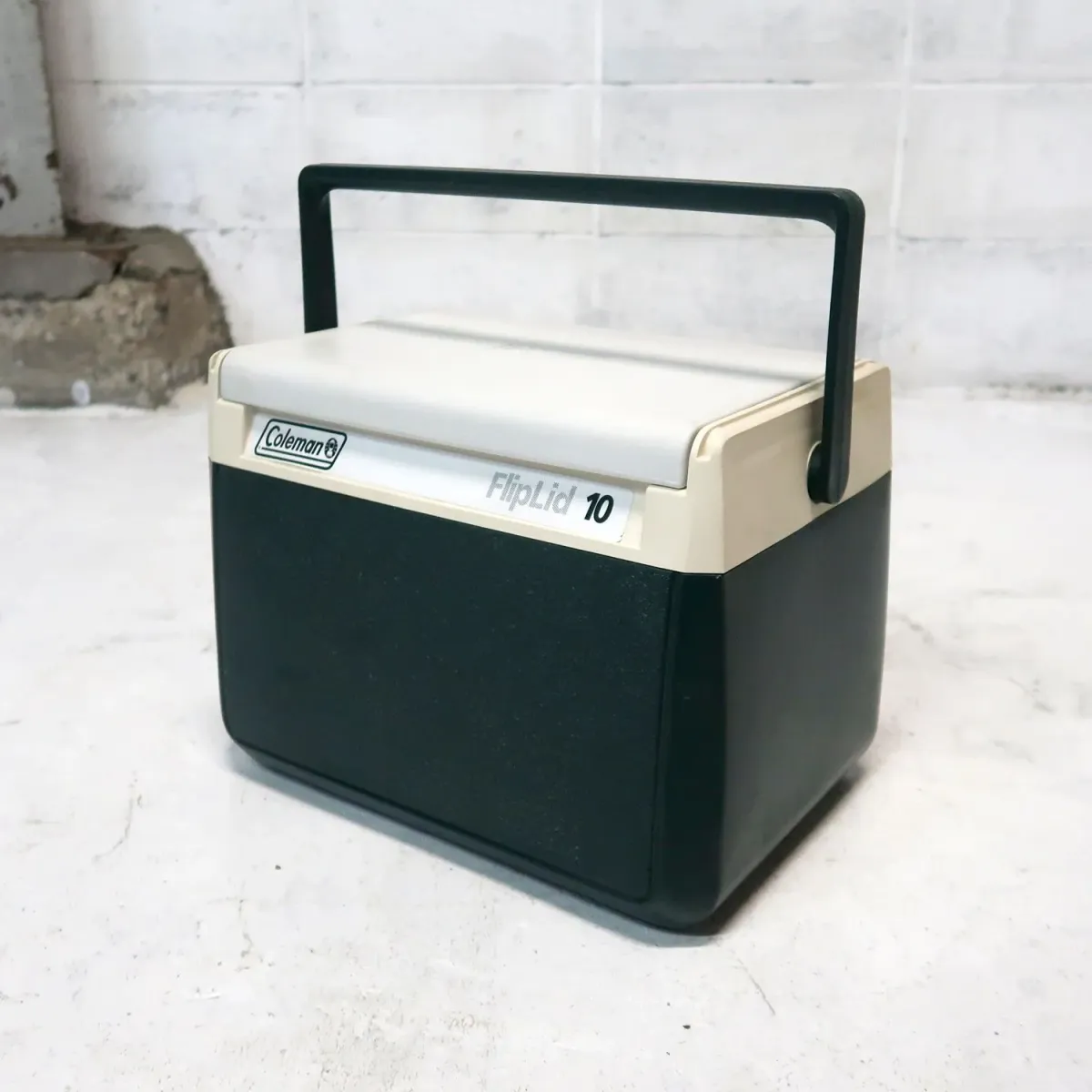 コールマン クーラーボックス FlipLid 10